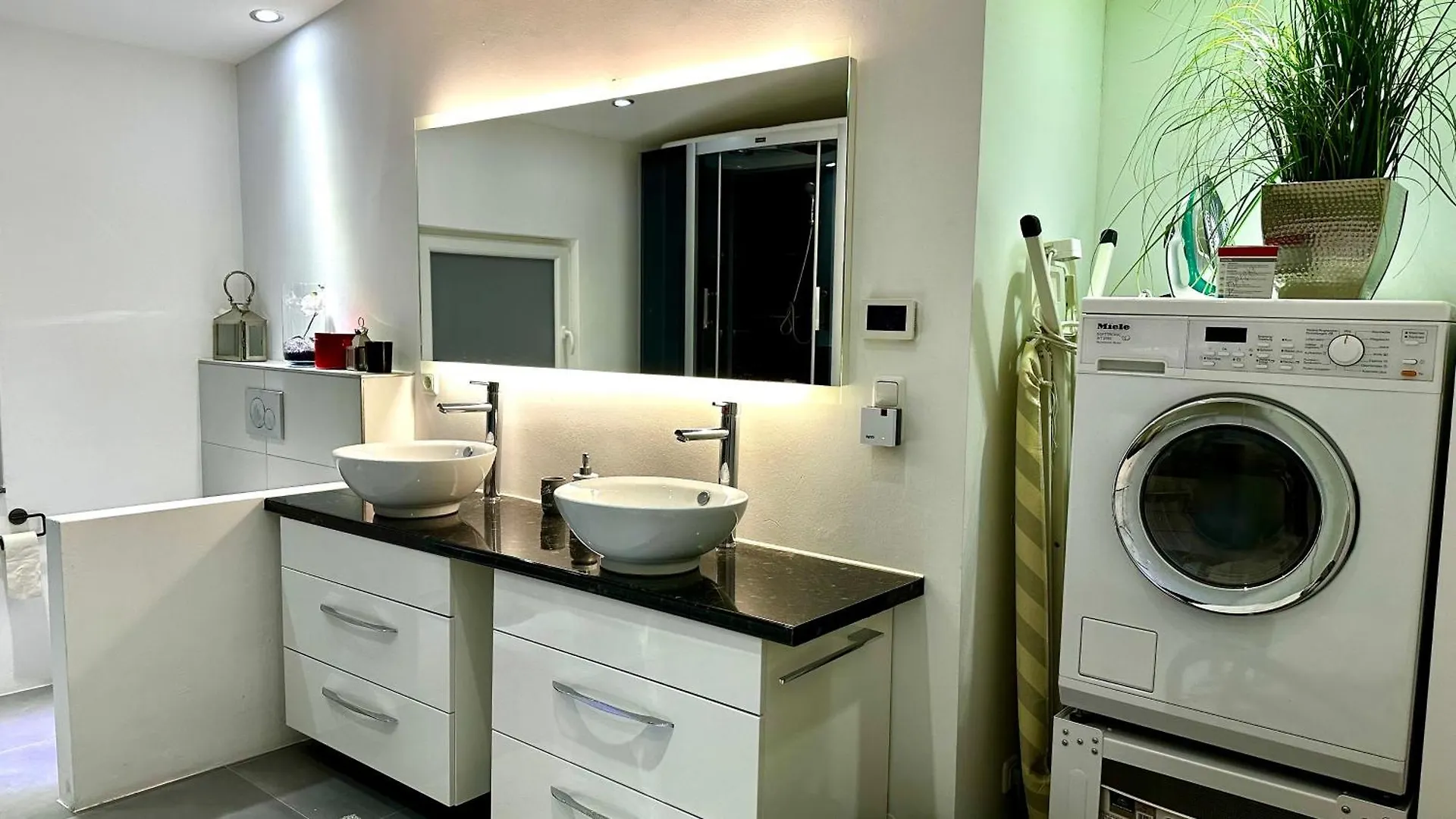 Beefree Loft L Beletage Im Stadtpalais I Whirlpool I Metro Nuremberg Apartment